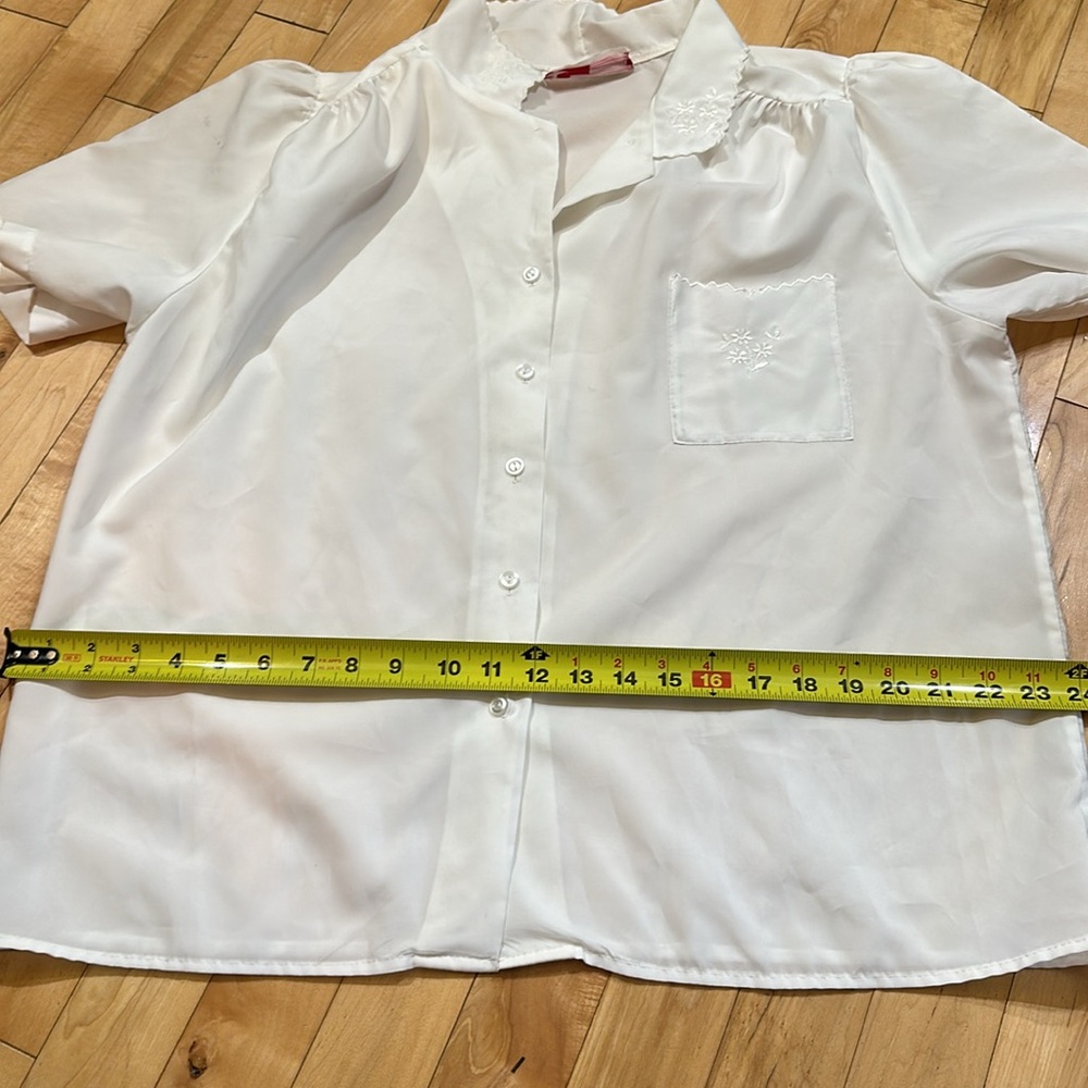 Vintage Functionals Blouse - Picture 8 of 8